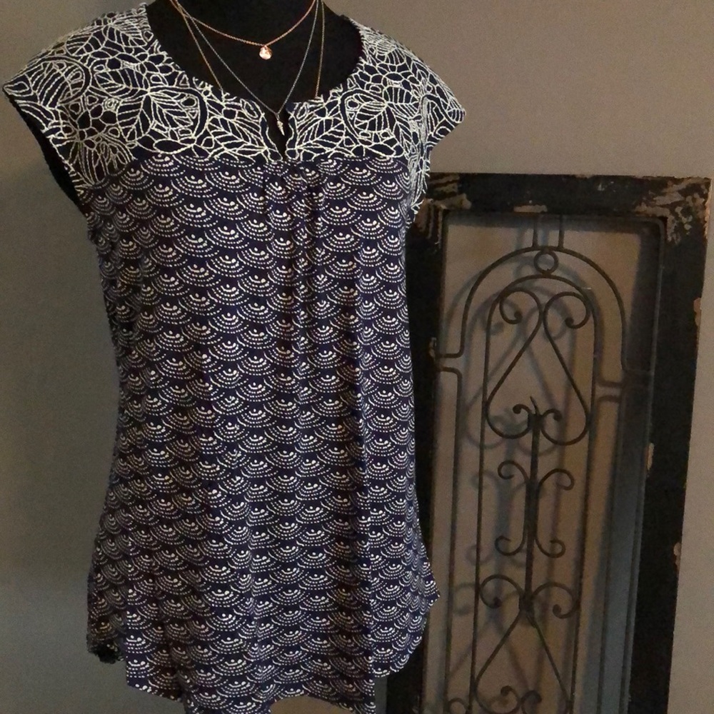 Cute cap sleeve top, StitchFix, size medium